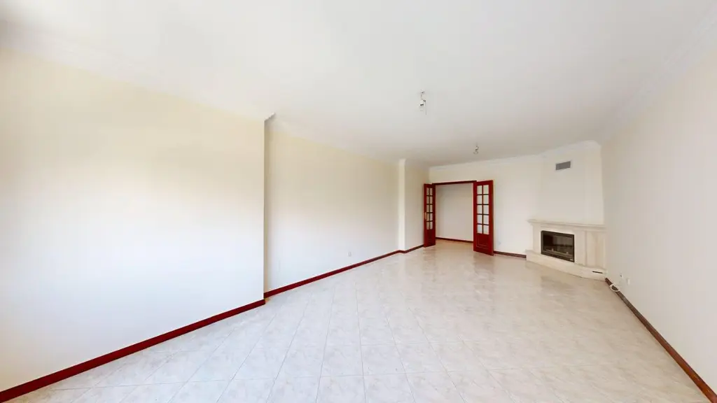 T2-Algueirao-Mem-Martins-05262026_170246.webp